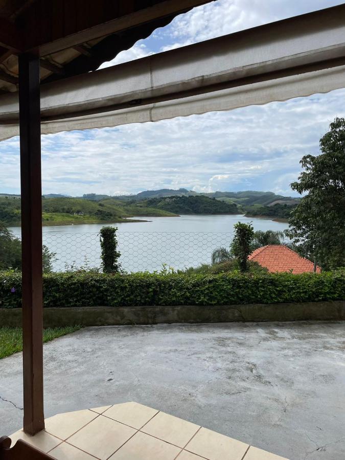 Chale Das Aguas Igaratá Exterior photo